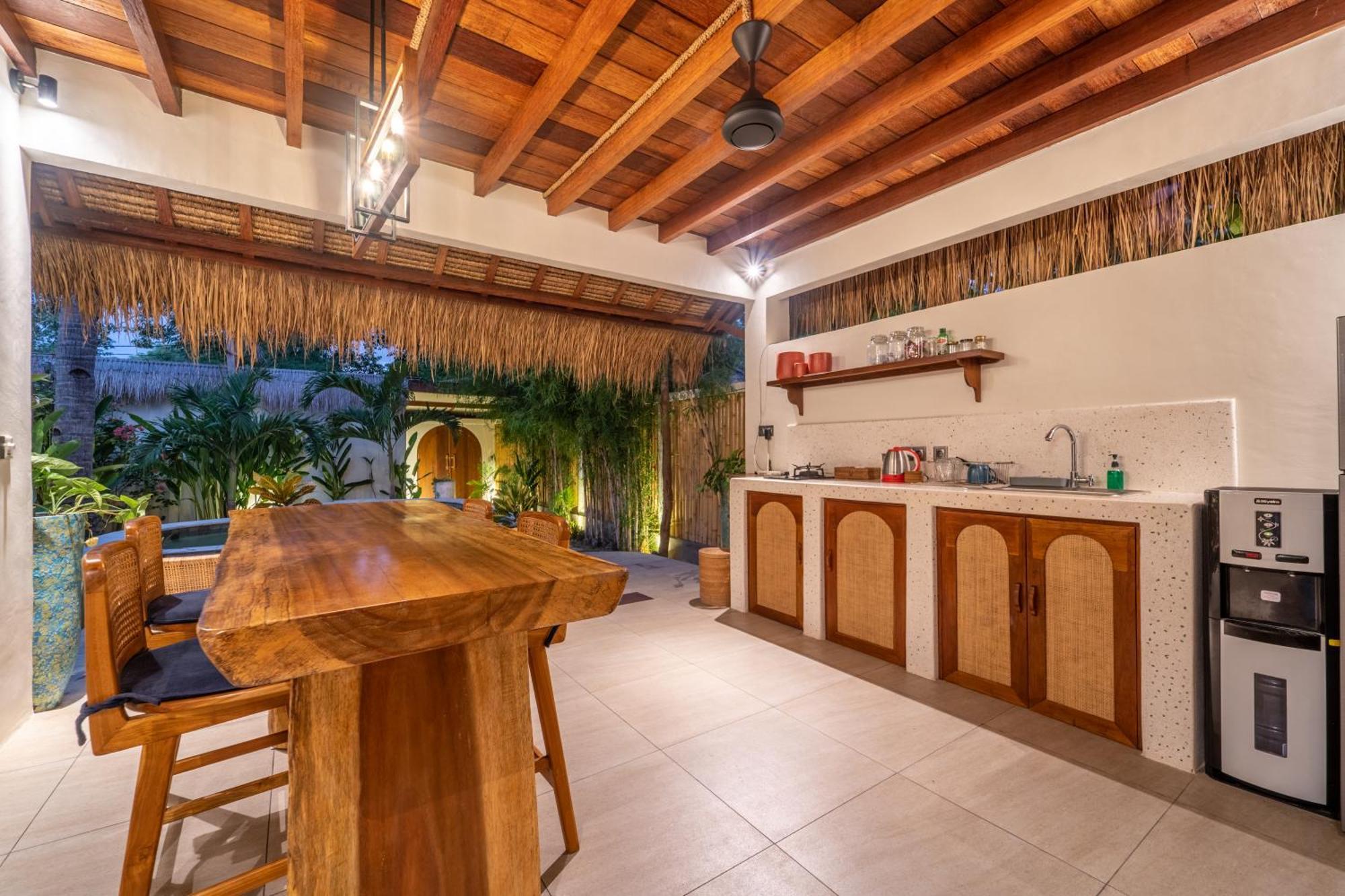 La Villa Loca Gili Air Exterior foto